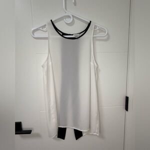 Dynamite White Sleeveless Blouse